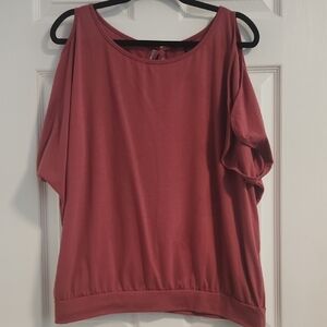 SHEIN Blouse with Cut-Out Shoulders and Boxy Fit